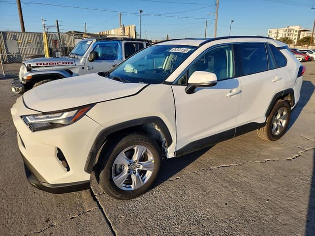 2024 TOYOTA RAV4 XLE