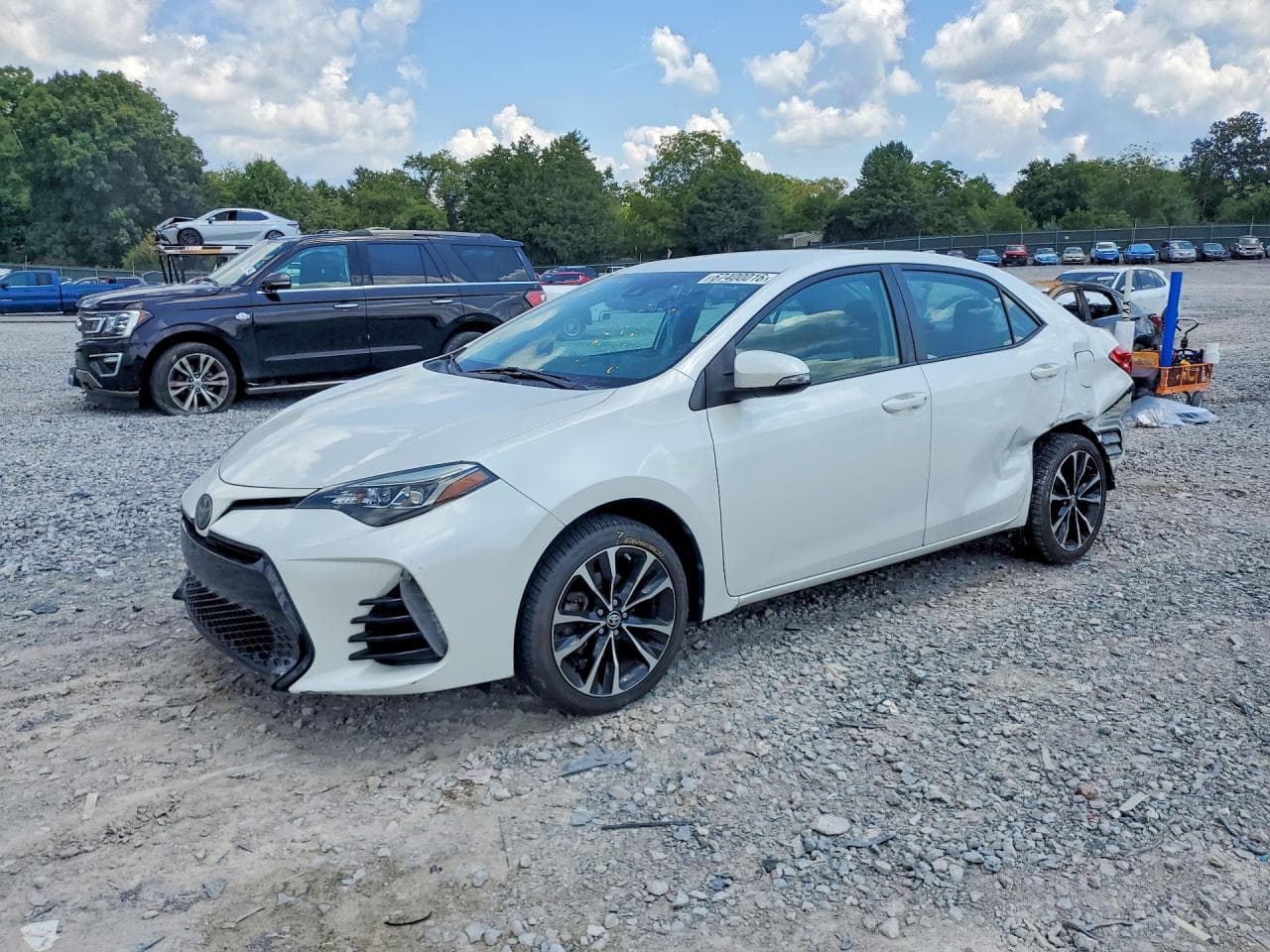 2018 TOYOTA COROLLA SE