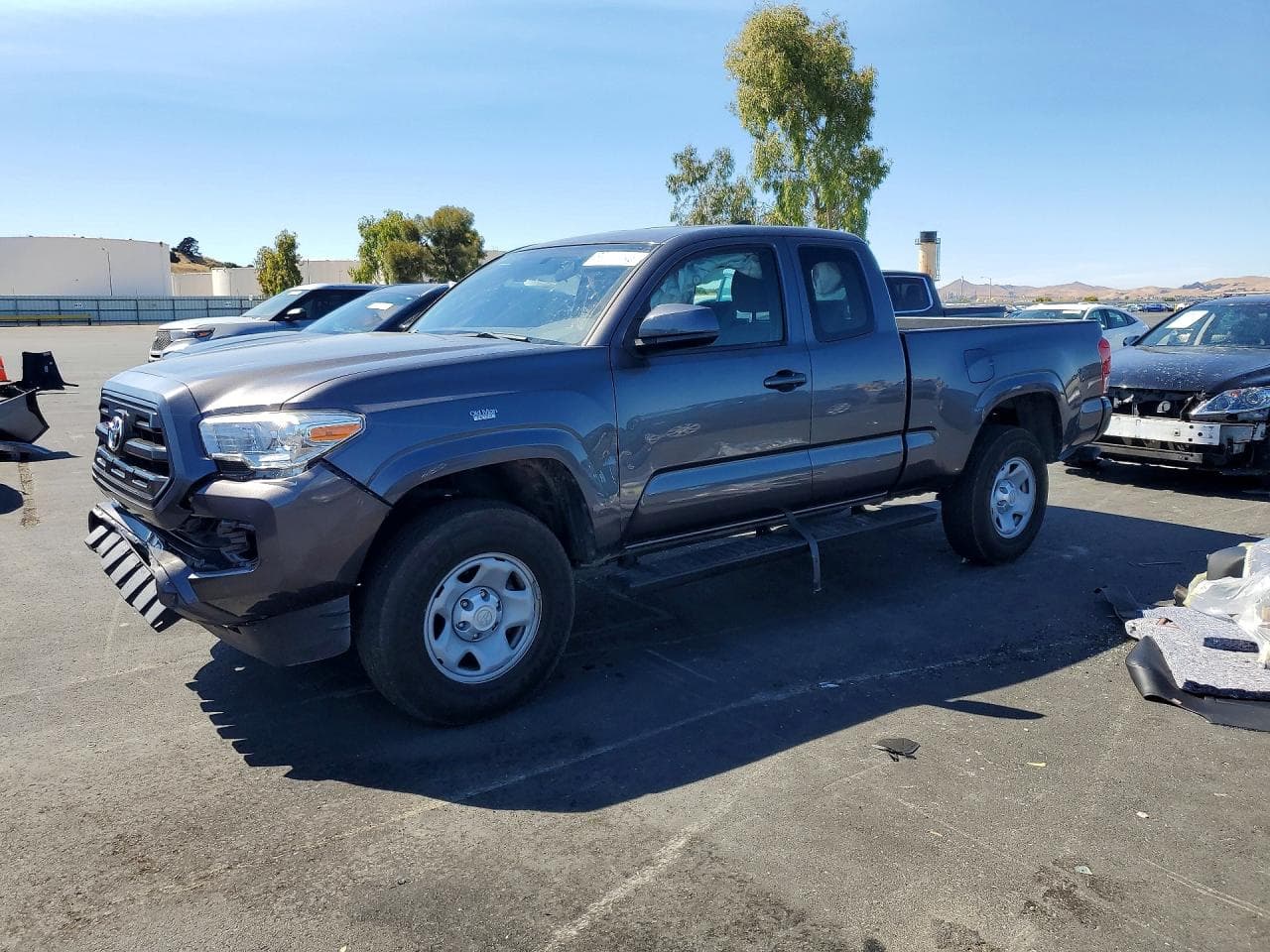 2017 TOYOTA TACOMA SR
