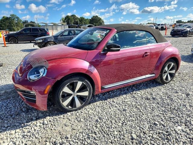 2017 VOLKSWAGEN BEETLE S/SE